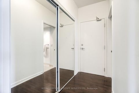 Photo 2 at 407 - 12 York Street, Waterfront Communities C1, Toronto