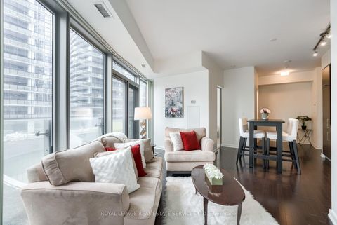 Photo 5 at 407 - 12 York Street, Waterfront Communities C1, Toronto