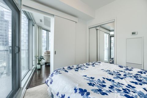 Photo 18 at 407 - 12 York Street, Waterfront Communities C1, Toronto