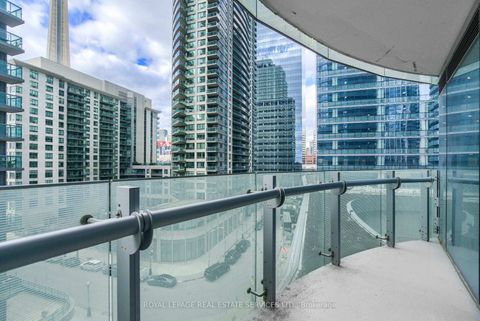 Photo 24 at 407 - 12 York Street, Waterfront Communities C1, Toronto