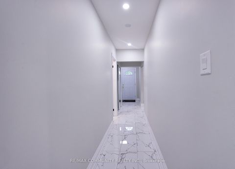 Photo 3 at 71 Willowridge Road, Richview, Toronto