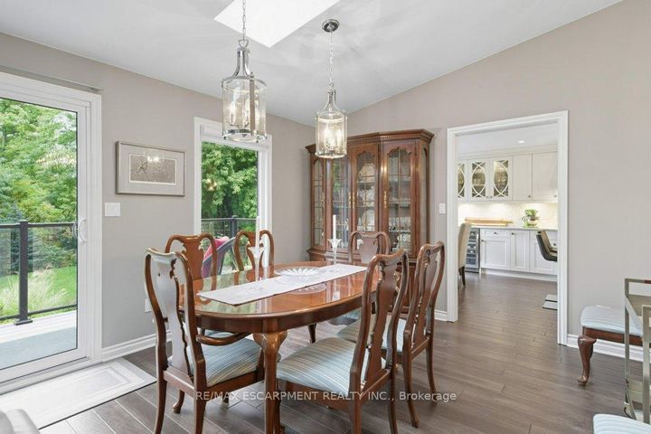 Photo 8 at 31 Acredale Drive, Carlisle, Hamilton