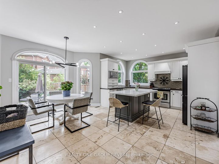 Photo 6 at 862 Baylawn Drive, Liverpool, Pickering