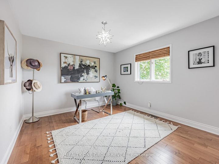 Photo 11 at 862 Baylawn Drive, Liverpool, Pickering