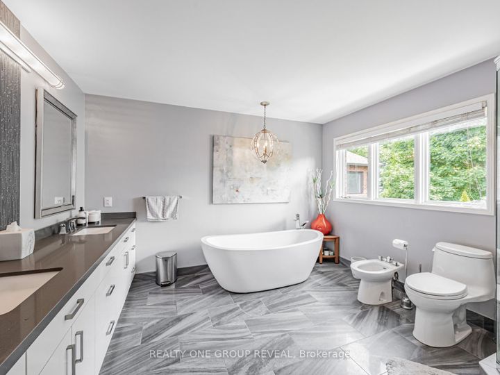 Photo 15 at 862 Baylawn Drive, Liverpool, Pickering