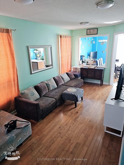 Photo 3 at 25 Red Hawk Road, Malvern, Toronto