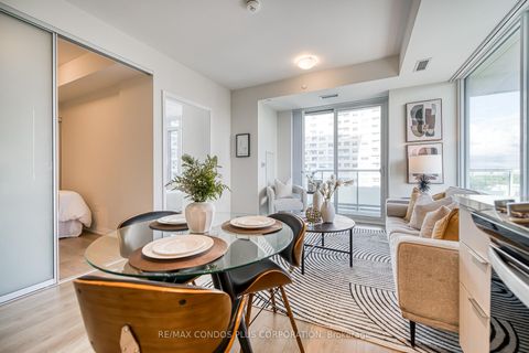 Photo 12 at 2007 - 25 Holly Street, Mount Pleasant East, Toronto
