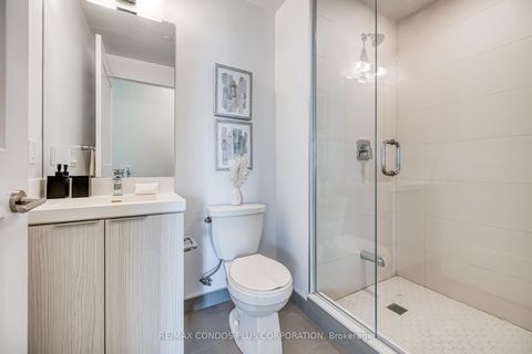 Photo 21 at 2007 - 25 Holly Street, Mount Pleasant East, Toronto