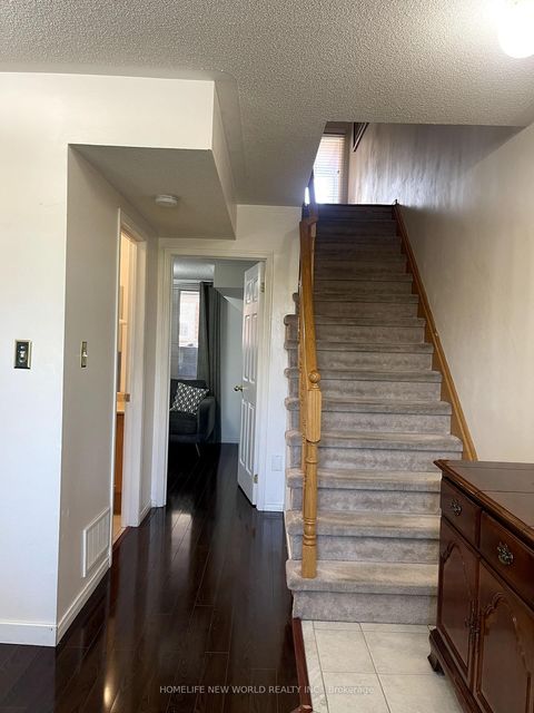 Photo 5 at 173 Torbarrie Road, CFB, Toronto