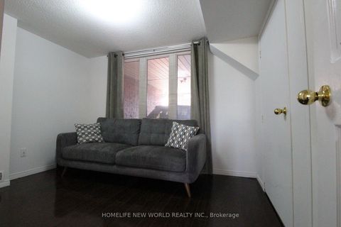 Photo 6 at 173 Torbarrie Road, CFB, Toronto