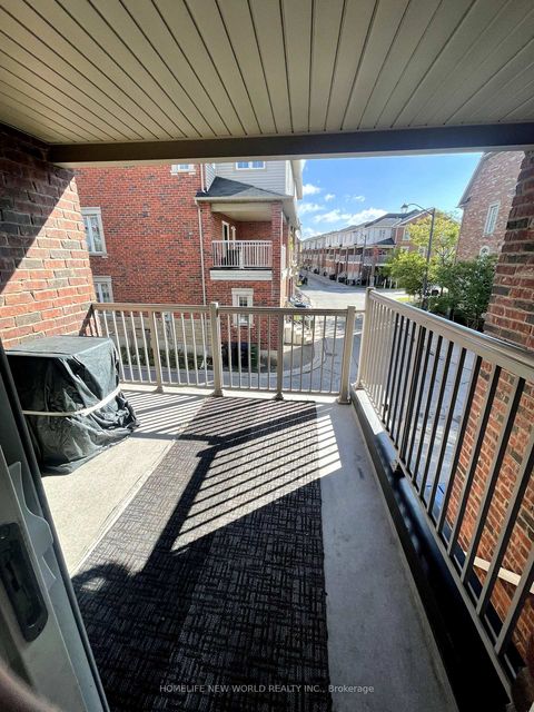 Photo 14 at 173 Torbarrie Road, CFB, Toronto