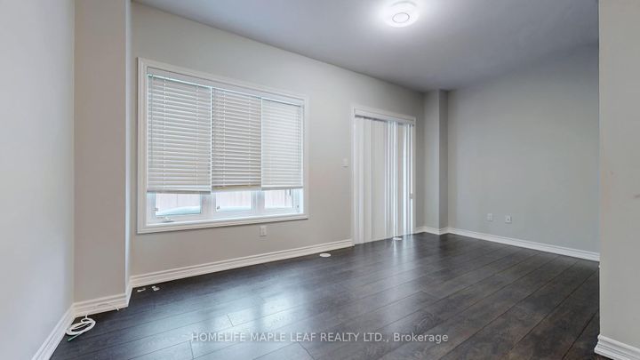 Photo 1 at 26 BORERS CREEK Circle, Waterdown, Hamilton