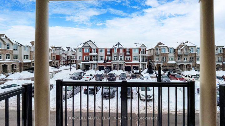 Photo 10 at 26 BORERS CREEK Circle, Waterdown, Hamilton