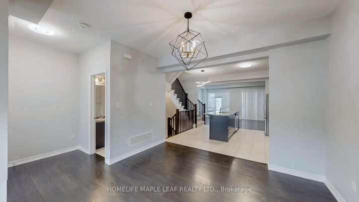 Photo 11 at 26 BORERS CREEK Circle, Waterdown, Hamilton