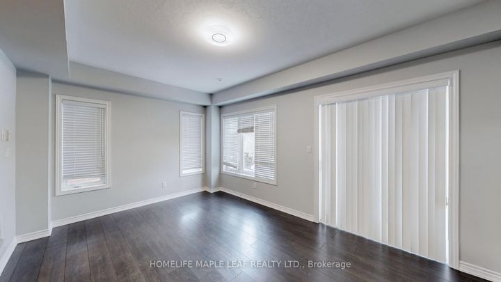 Photo 15 at 26 BORERS CREEK Circle, Waterdown, Hamilton