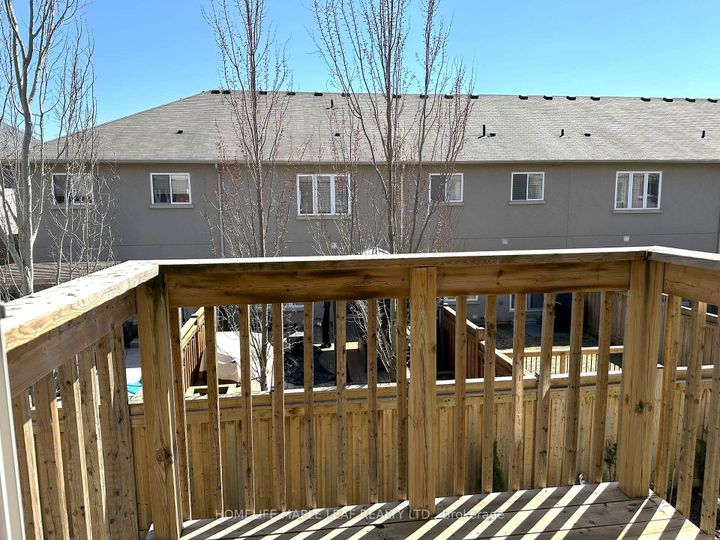 Photo 16 at 26 BORERS CREEK Circle, Waterdown, Hamilton