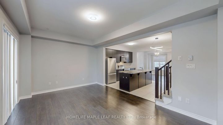 Photo 19 at 26 BORERS CREEK Circle, Waterdown, Hamilton