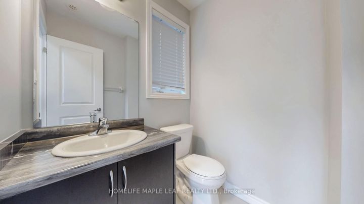 Photo 23 at 26 BORERS CREEK Circle, Waterdown, Hamilton