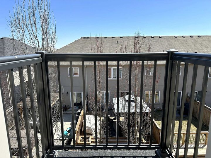 Photo 27 at 26 BORERS CREEK Circle, Waterdown, Hamilton