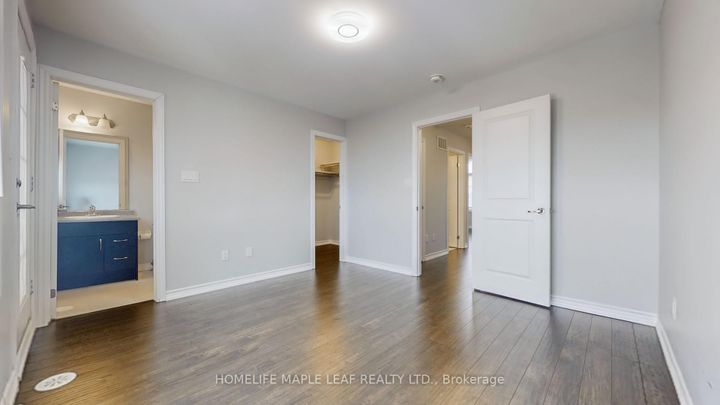 Photo 29 at 26 BORERS CREEK Circle, Waterdown, Hamilton