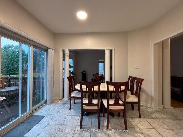 Photo 13 at 28 Stonebridge Boulevard, L'Amoreaux, Toronto