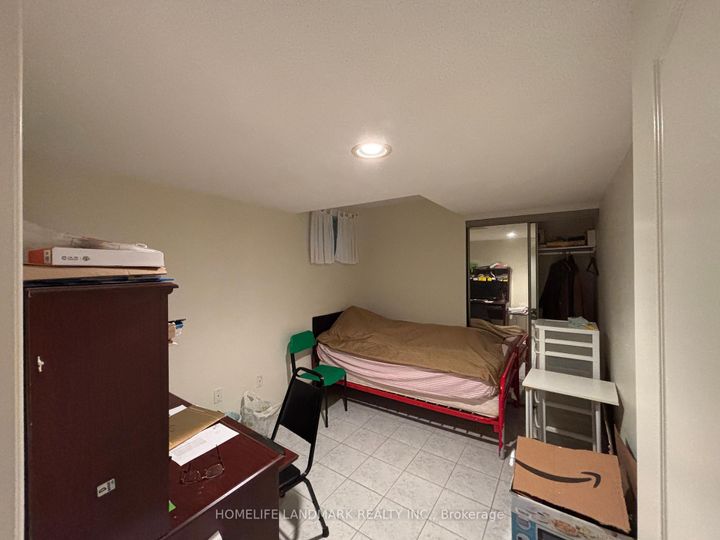 Photo 27 at 28 Stonebridge Boulevard, L'Amoreaux, Toronto