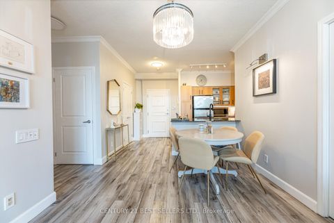 Photo 7 at 609 - 15 Windermere Avenue, Swansea, Toronto