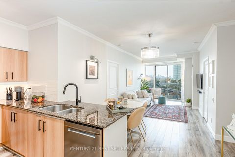 Photo 12 at 609 - 15 Windermere Avenue, Swansea, Toronto