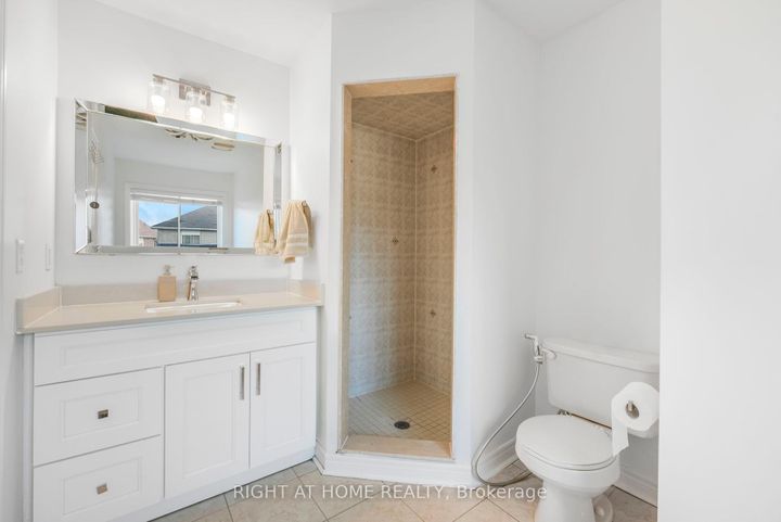 Photo 18 at 5651 Patron cove E, Churchill Meadows, Mississauga