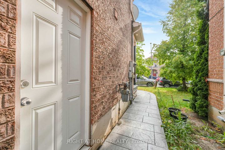 Photo 21 at 5651 Patron cove E, Churchill Meadows, Mississauga
