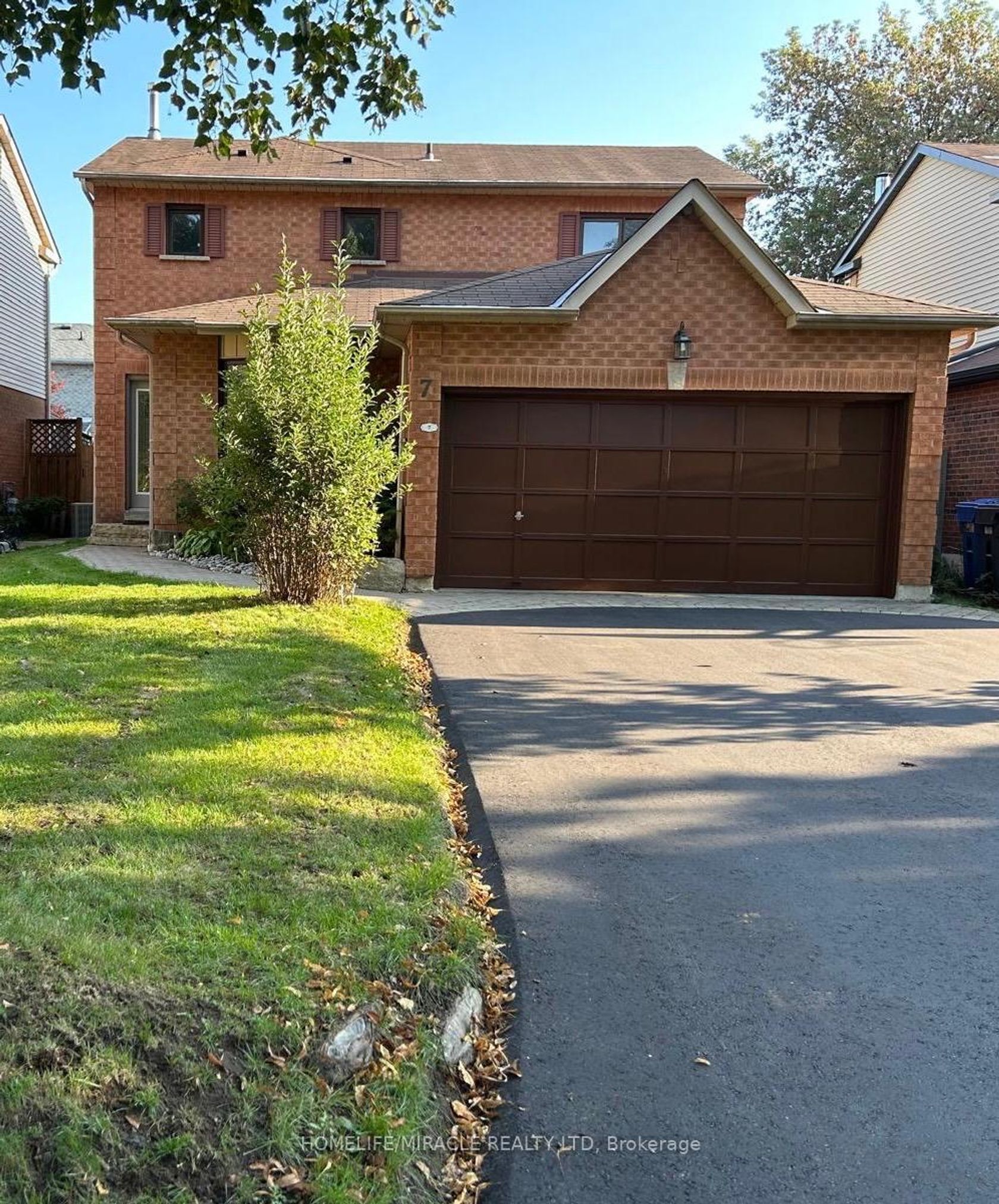 7 Houghton Court, Downtown Whitby, Whitby 