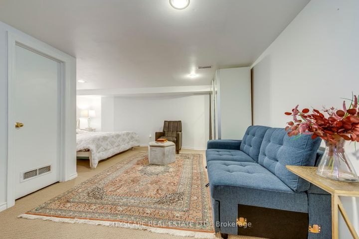 Photo 31 at 469 St Clements Avenue, Lawrence Park South, Toronto