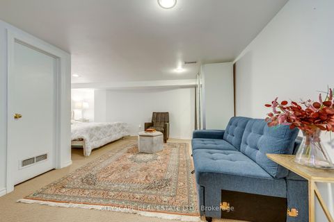 Photo 31 at 469 St Clements Avenue, Lawrence Park South, Toronto