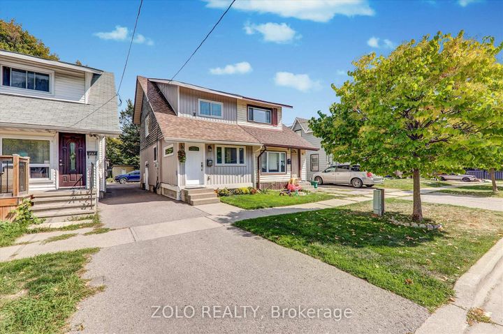 Photo 2 at 739 Cedar Street, Lakeview, Oshawa