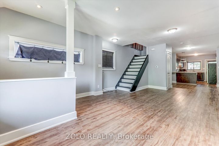 Photo 7 at 739 Cedar Street, Lakeview, Oshawa