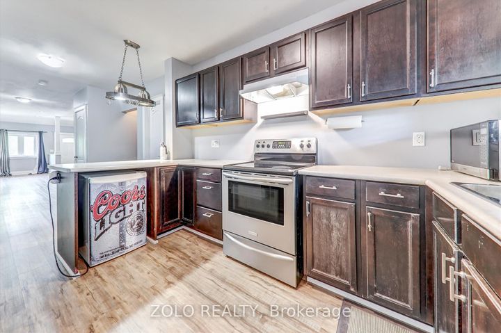 Photo 10 at 739 Cedar Street, Lakeview, Oshawa