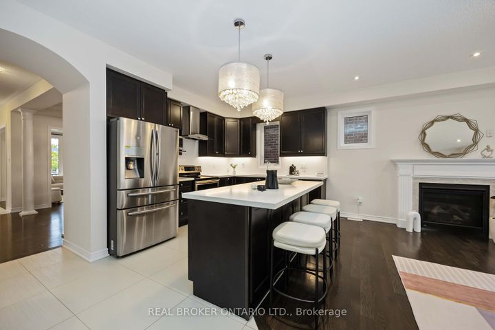 Photo 17 at 18 Lawrence Pilkington Avenue, Cornell, Markham