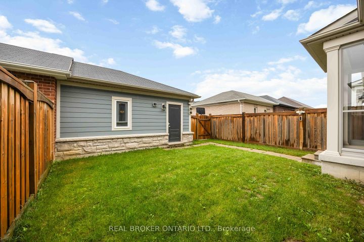 Photo 40 at 18 Lawrence Pilkington Avenue, Cornell, Markham