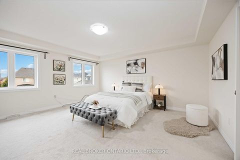 Photo 26 at 18 Lawrence Pilkington Avenue, Cornell, Markham