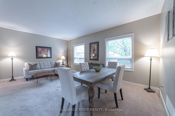 Photo 10 at 120 Sundial Crescent, Dundas, Hamilton