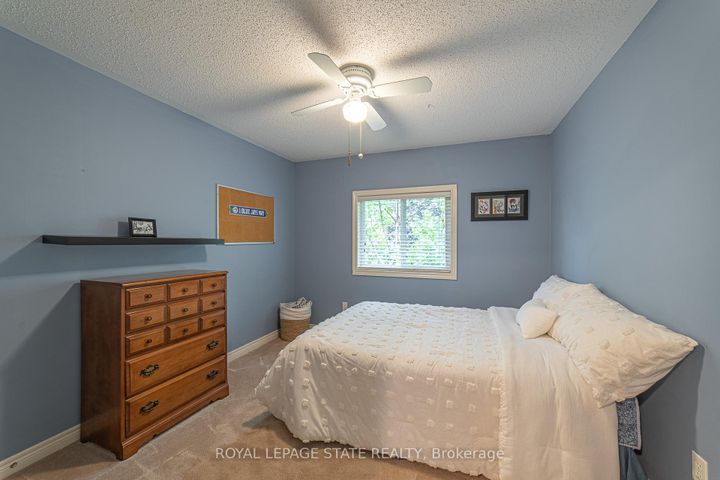 Photo 26 at 120 Sundial Crescent, Dundas, Hamilton