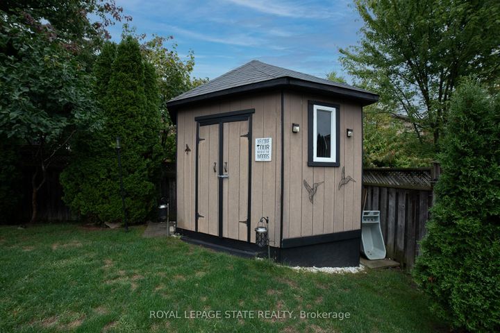Photo 45 at 120 Sundial Crescent, Dundas, Hamilton