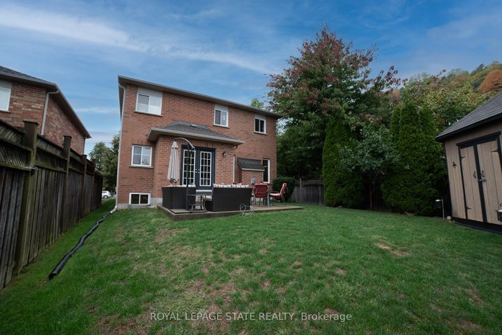 Photo 46 at 120 Sundial Crescent, Dundas, Hamilton