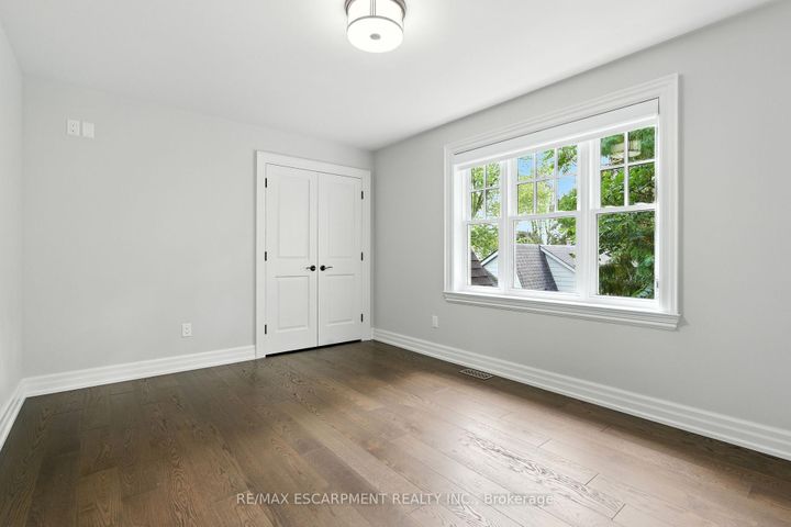 Photo 33 at 391 Patricia Drive, Bayview, Burlington
