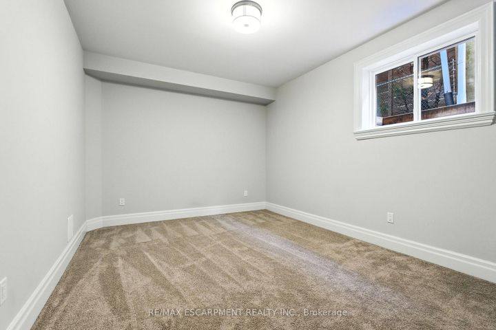 Photo 38 at 391 Patricia Drive, Bayview, Burlington