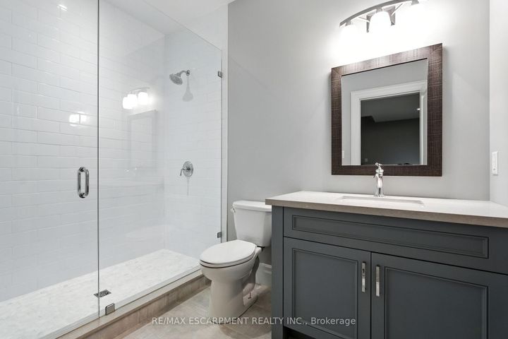 Photo 40 at 391 Patricia Drive, Bayview, Burlington
