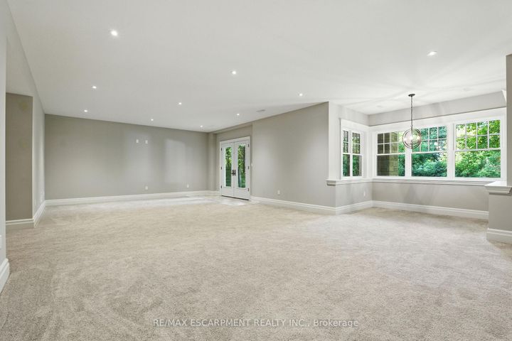 Photo 41 at 391 Patricia Drive, Bayview, Burlington