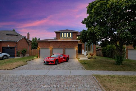 Photo 1 at 380 Summerchase Drive, RO River Oaks, Oakville