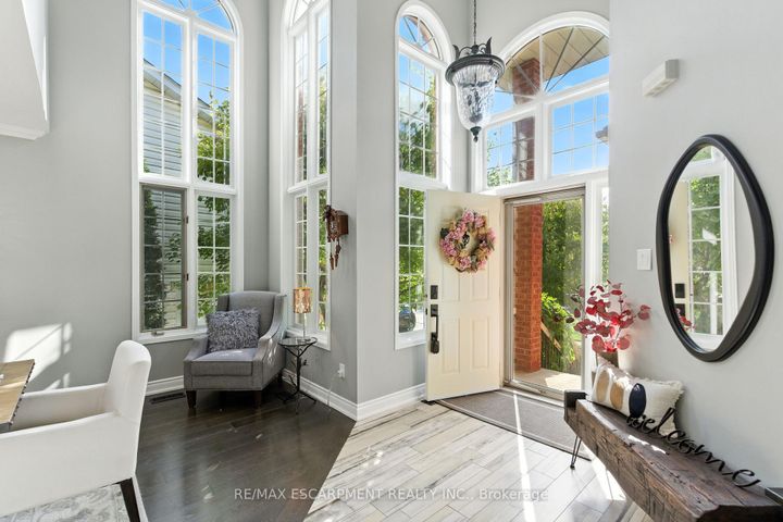 Photo 4 at 36 Pinecreek Road, Waterdown, Hamilton