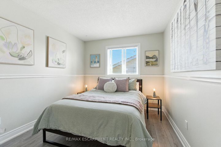 Photo 35 at 36 Pinecreek Road, Waterdown, Hamilton